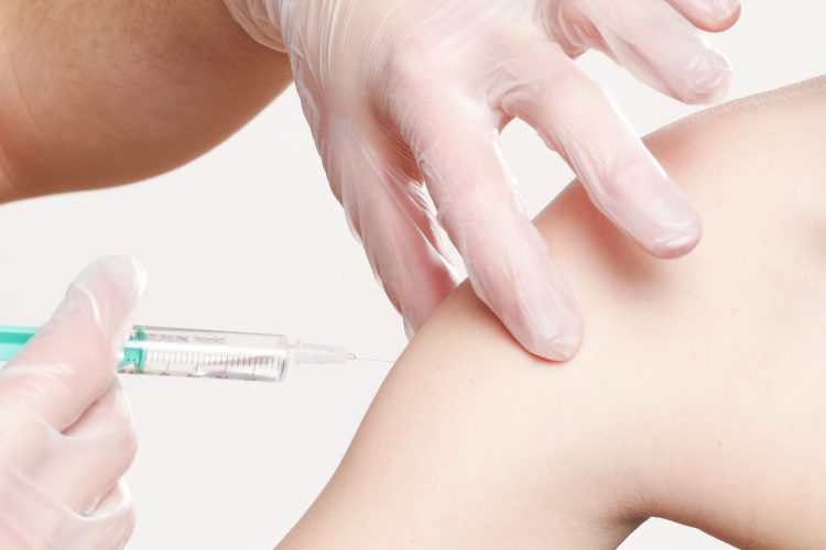 ワクチン接種 Impfspritze 医療 医師 健康 血圧 病院 調査 注射器 癒し